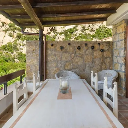 アパート Elegant *